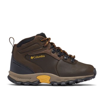 Columbia Wandelschoenen Jongens, Newton Ridge Waterproof Wide DonkerBruin Goud Geel, 97VZOYMPB